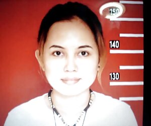 Nóng coi sex online chút Tracy được trần truồng và mang một dương vật từ miệng