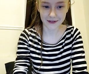 Quyến rũ mô hình mờ trong bóng áo choàng phim sẽ x online