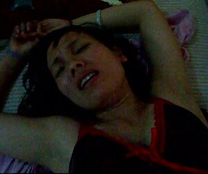 Thoải phim sex online hay mái Kiki đánh đám đông chàng trai trẻ