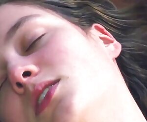 Nga gay đang phim sex lesbian online tham gia vào việc đi